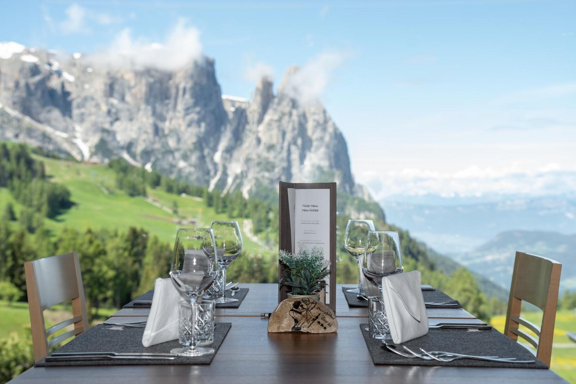 Berghotel Zorzi Seiser Alm Exterior foto
