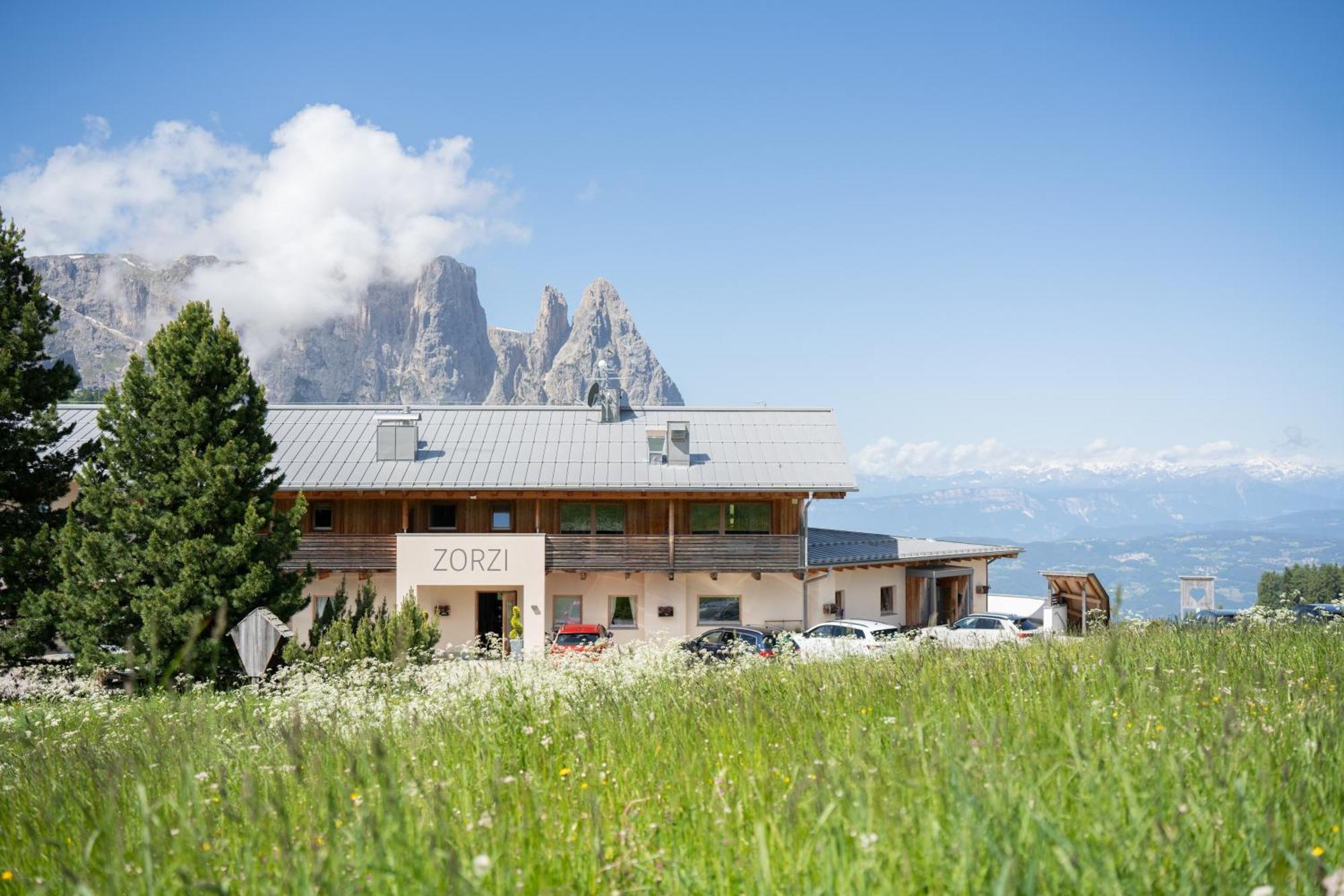 Berghotel Zorzi Seiser Alm Exterior foto